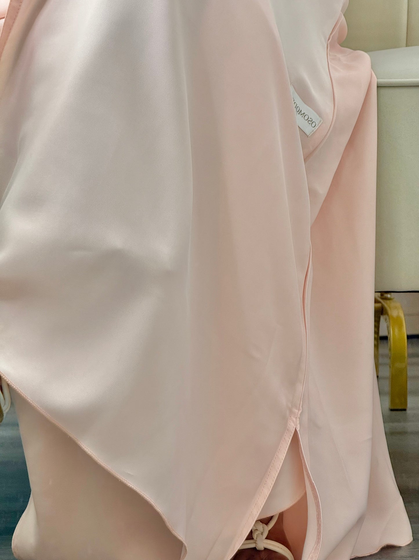 Baby pink split abaya