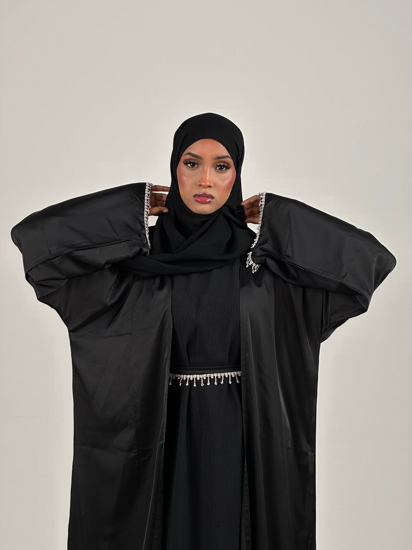 Idyllic satin abaya set