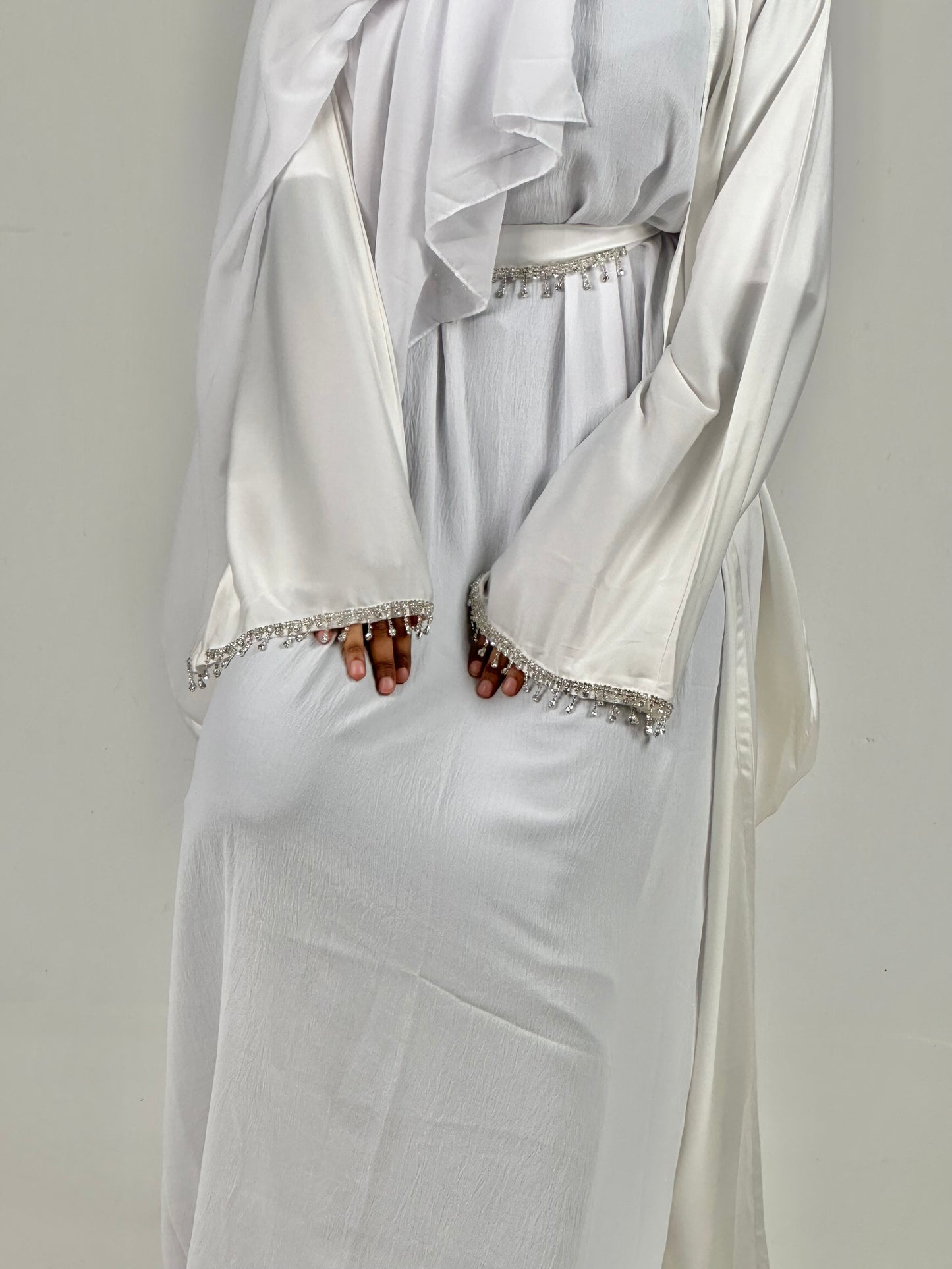 Idyllic satin abaya set