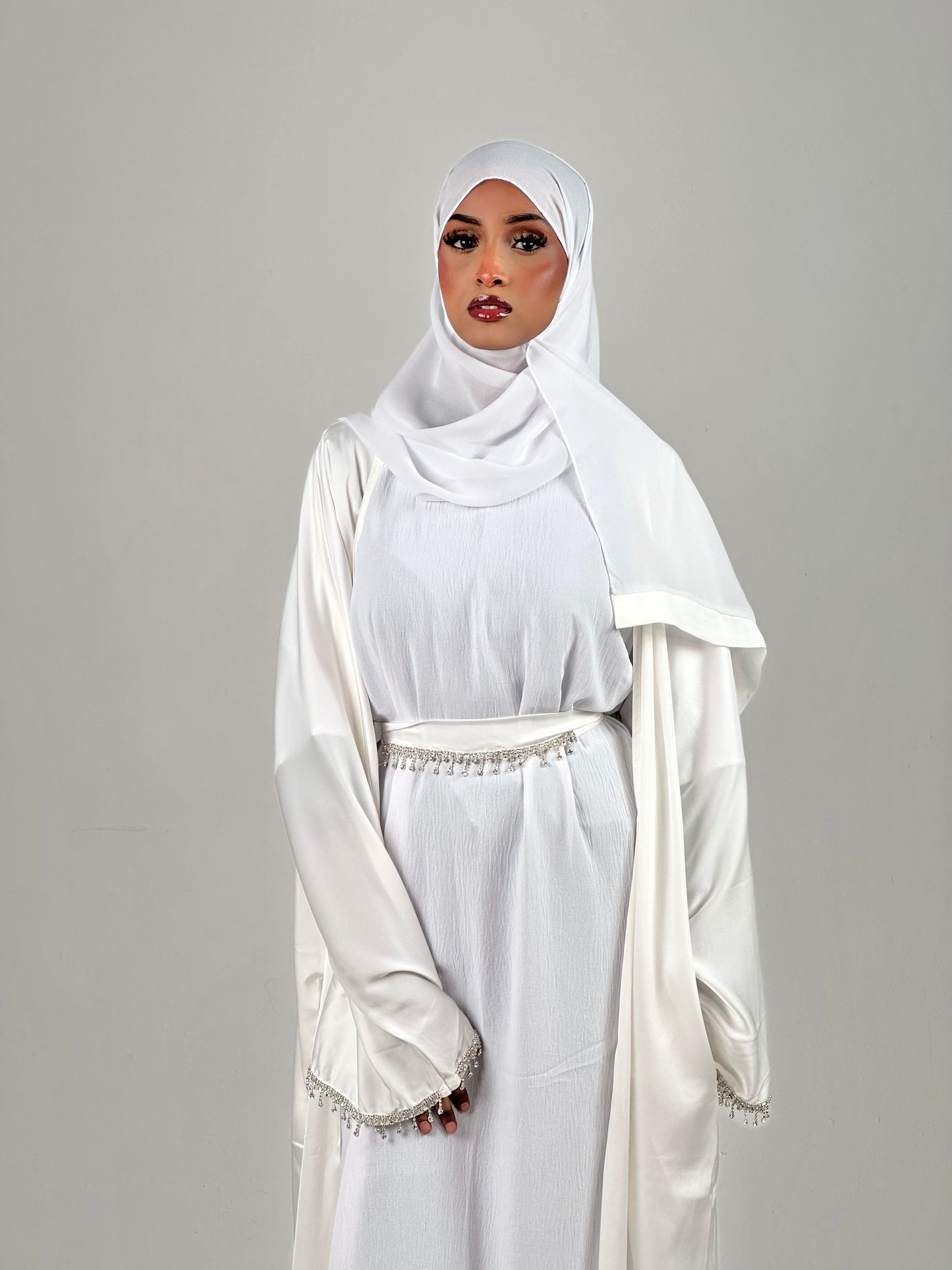 Idyllic satin abaya set