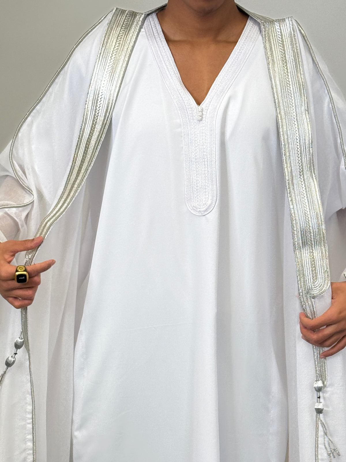Traditional pure white & silver bisht cloak