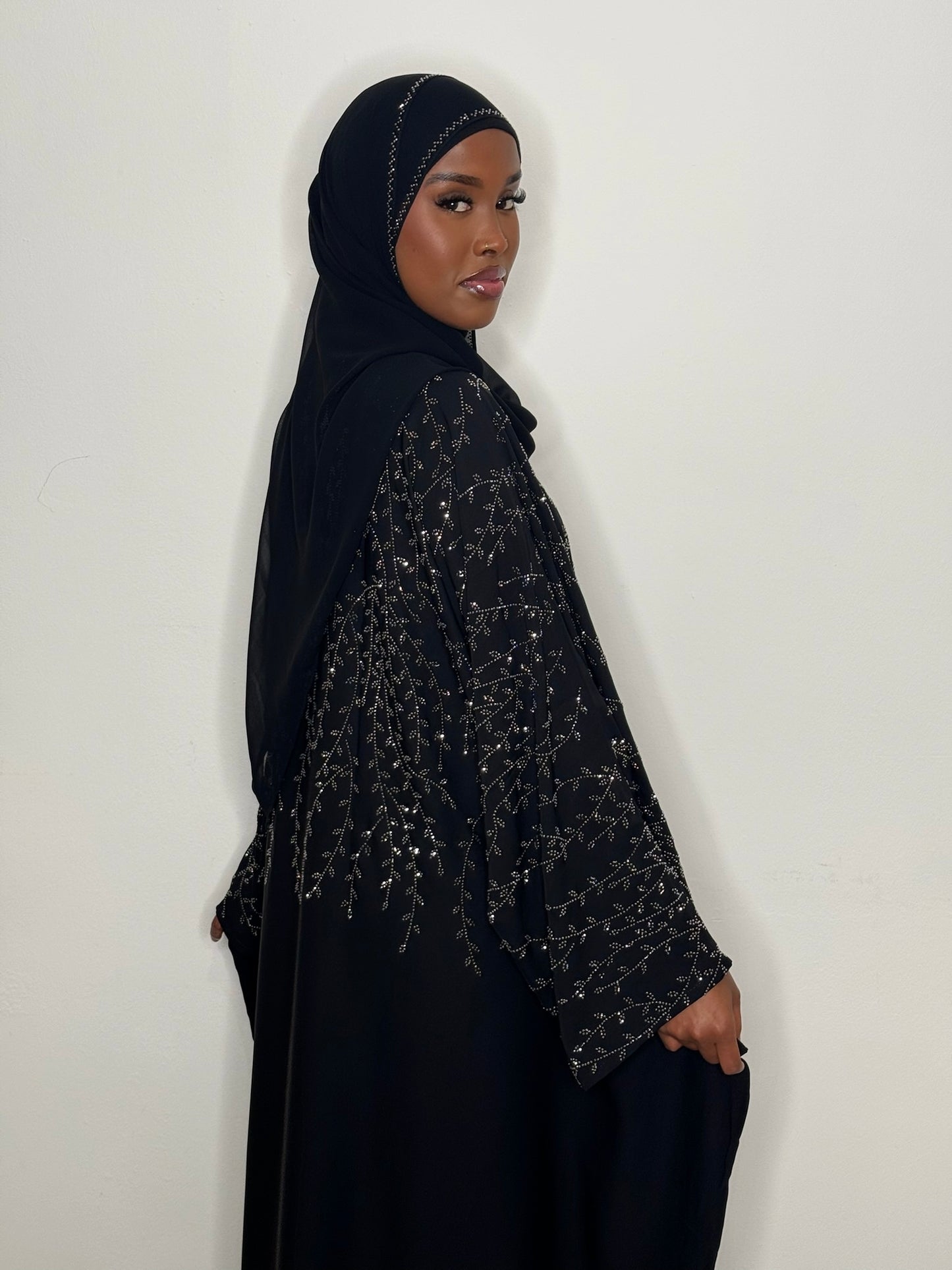 Inayah Abaya