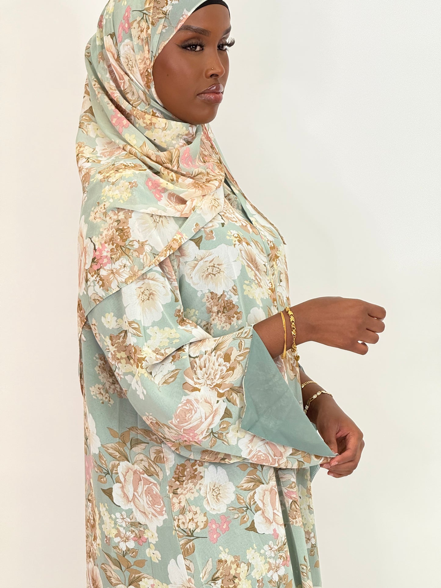 Green floral dream Print abaya