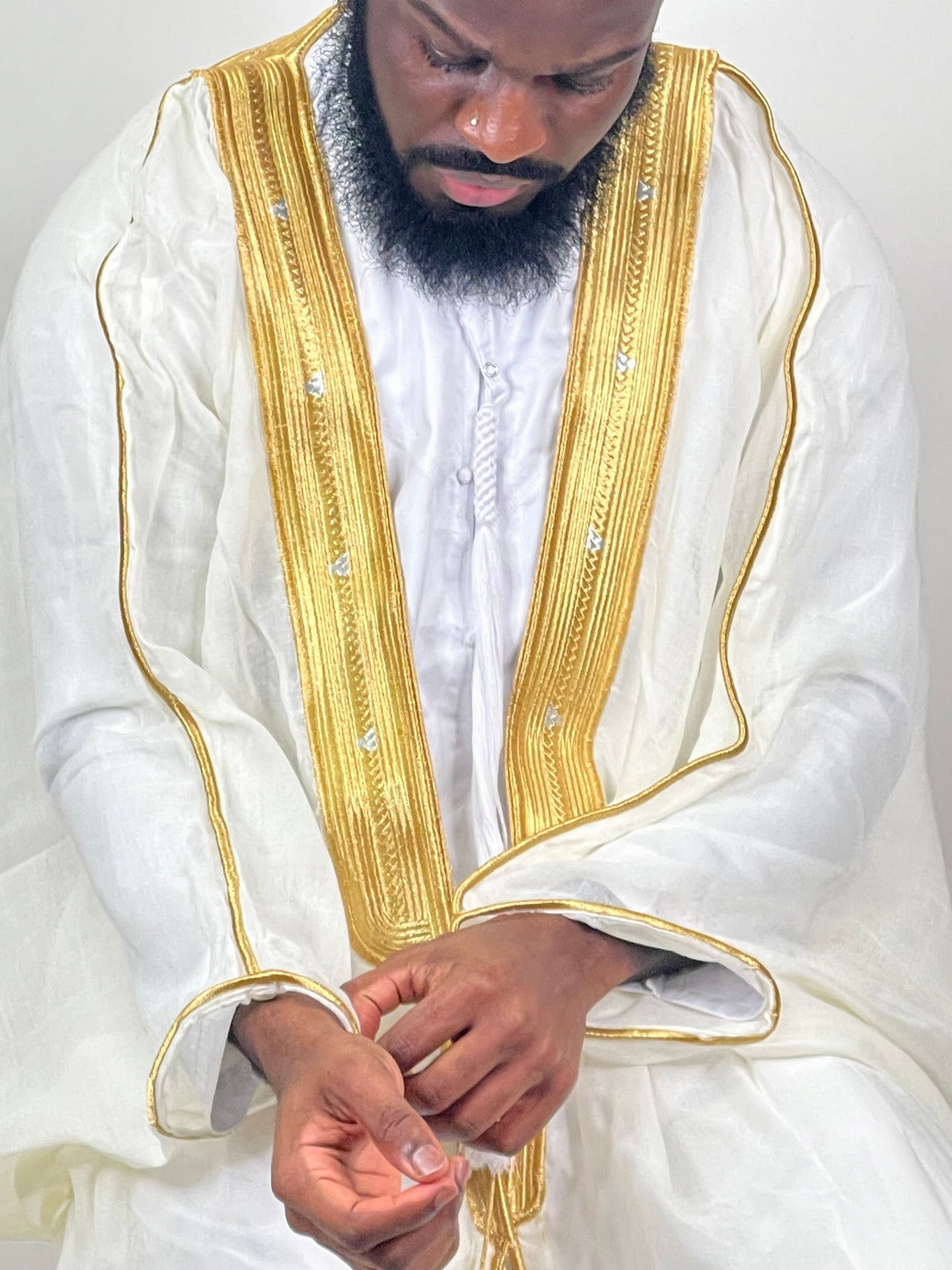 Traditional off white & gold Bisht Cloak